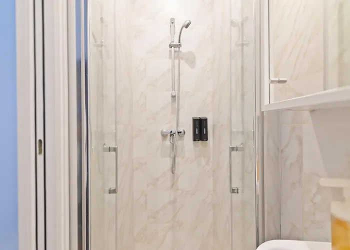 2 Bedroom Ile Saint-louis With Free Netflix Appartamento Parigi